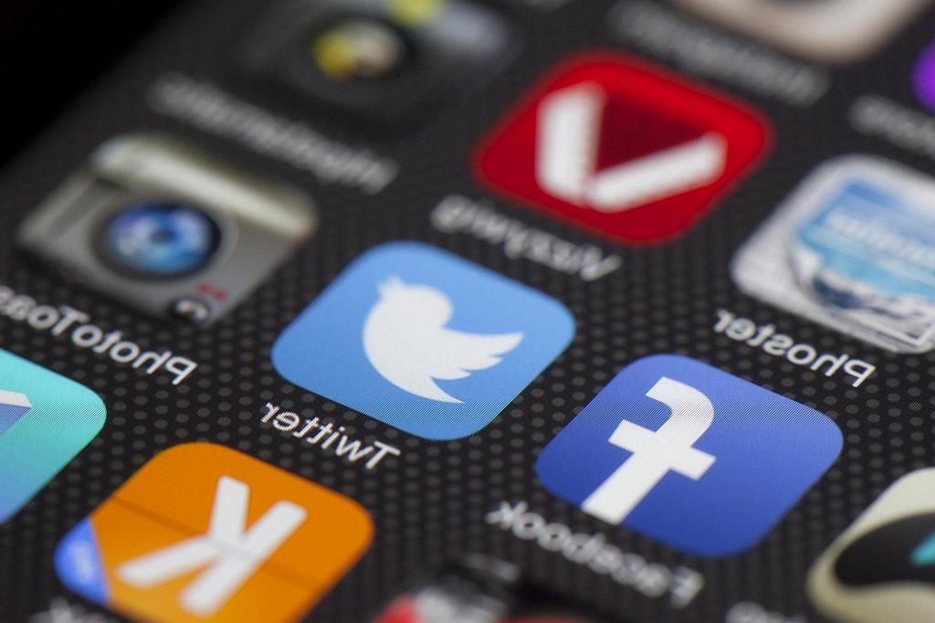 3D neural network visualization with glowing connections